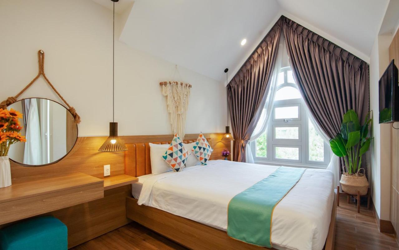 The View Hotel Cam Lam Buitenkant foto