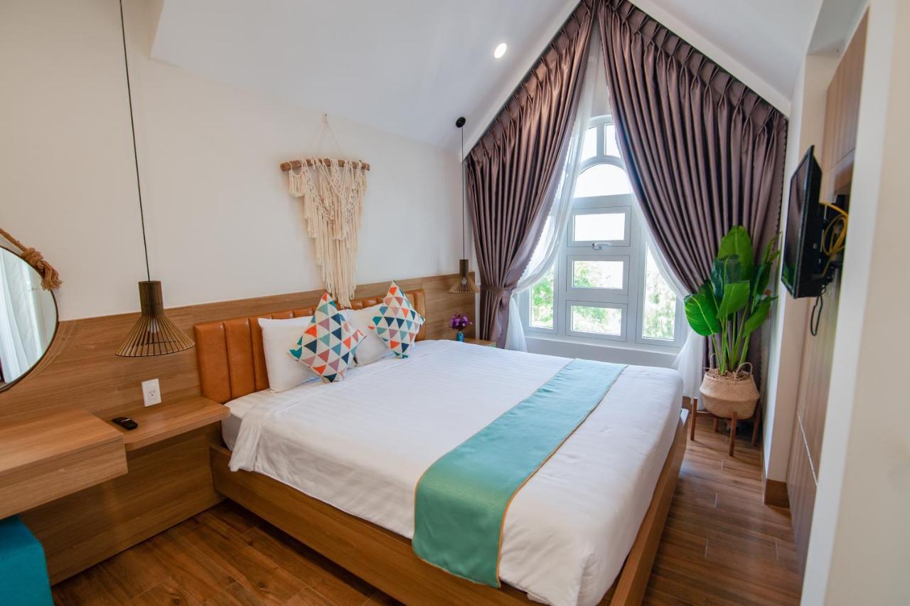 The View Hotel Cam Lam Buitenkant foto